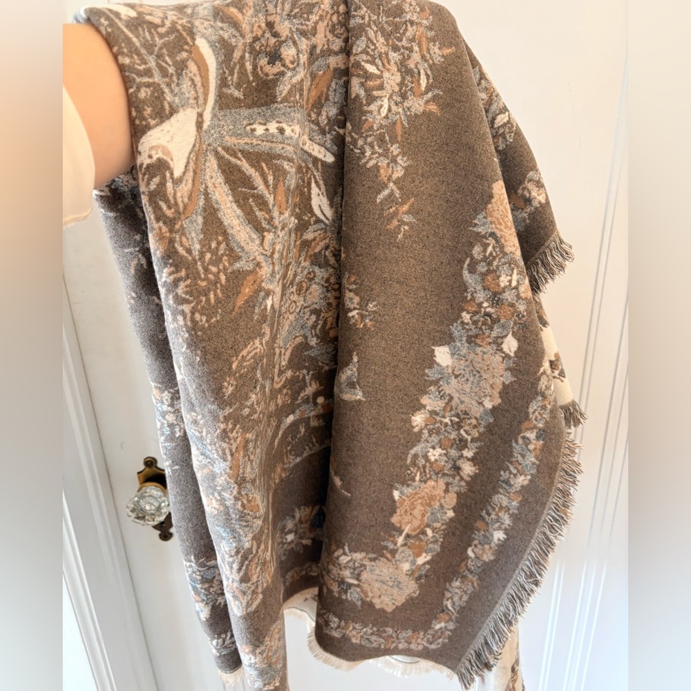 Pretty Spring Blanket Scarf - Picture 2 of 5